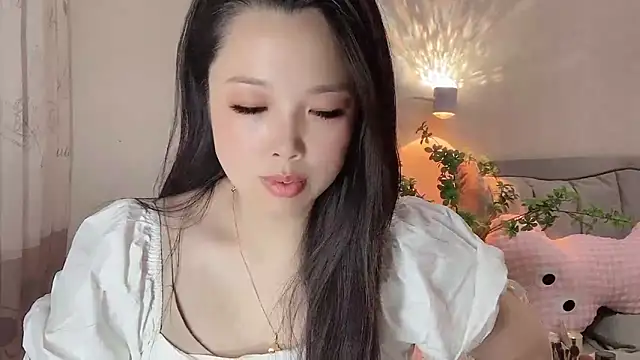 kk lele online show from May 11, 2026, 4:04 pm