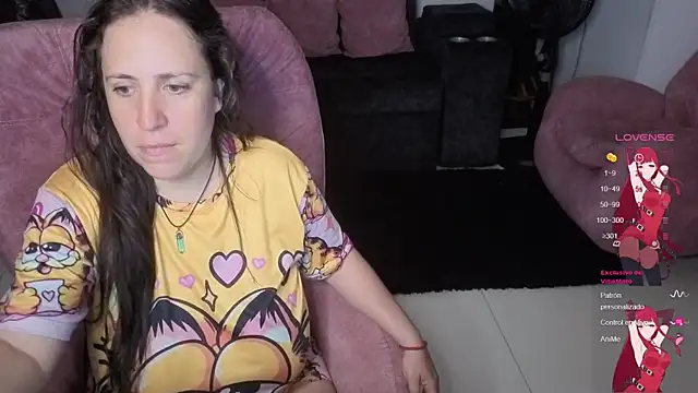 Snapshot of valery_adams1 chatting on September 15, 2025, 3:40 am valery adams1 online show from September 15, 2025, 3:40 am