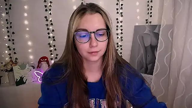 Snapshot of SweetPrincess_ chatting on October 23, 2025, 5:50 am SweetPrincess online show from October 23, 2025, 5:50 am