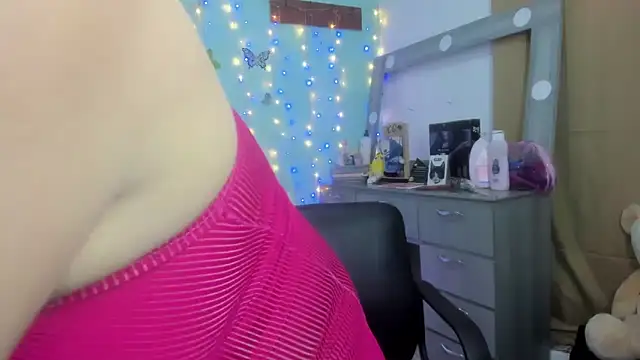 Britney taylor  online show from February 22, 2025, 8:53 pm