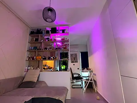  alleyesonme  online show from November 6, 2025, 12:42 pm