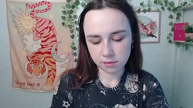 VeryVeryVeryShy  online show from May 28, 2026, 5:48 am