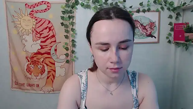 VeryVeryVeryShy  online show from May 21, 2026, 5:38 am