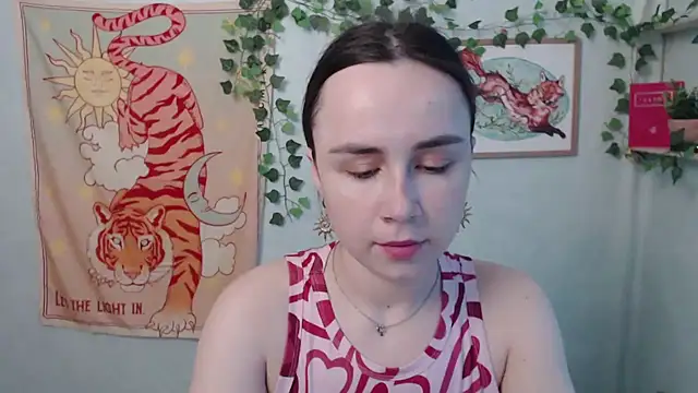VeryVeryVeryShy  online show from May 22, 2026, 5:38 am