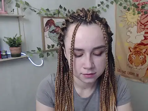 VeryVeryVeryShy  online show from May 5, 2026, 5:32 am