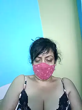 Snapshot of love_suman chatting on March 17, 2025, 6:11 pm love suman online show from March 17, 2025, 6:11 pm
