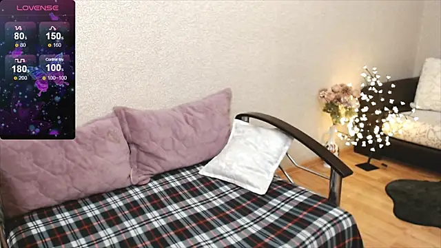 Snapshot of HotEva47 chatting on April 1, 2026, 7:20 am HotEva47 online show from April 1, 2026, 7:20 am