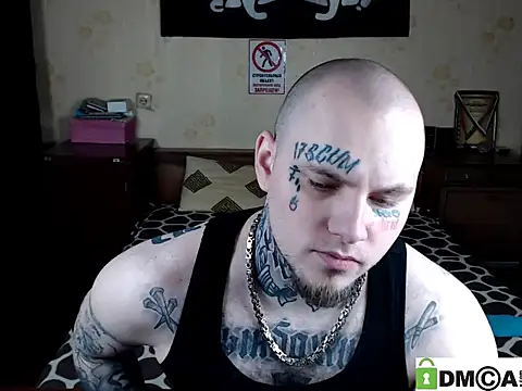 Snapshot of Keny_Collins chatting on April 2, 2026, 11:00 pm Keny Collins online show from April 2, 2026, 11:00 pm