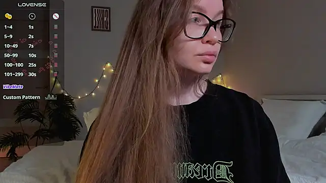 Snapshot of Virtual_Girll chatting on October 23, 2025, 8:18 pm Virtual Girll online show from October 23, 2025, 8:18 pm