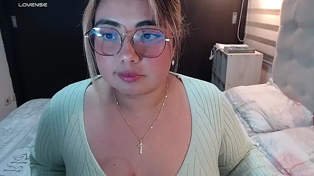 yini angel online show from June 25, 2026, 5:12 am