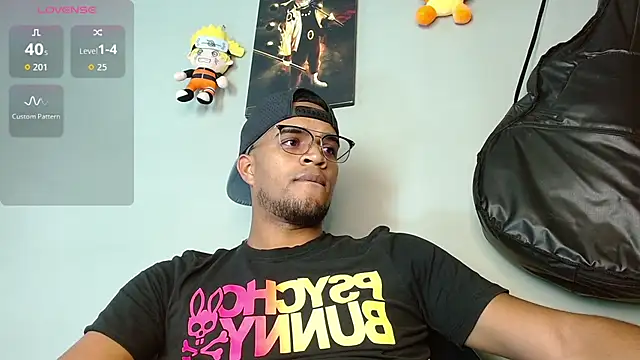 Bigcock 21cm  online show from October 15, 2025, 6:27 pm