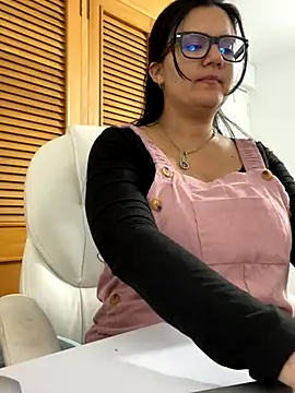 SWEETLILY18 online show from September 11, 2025, 10:10 pm