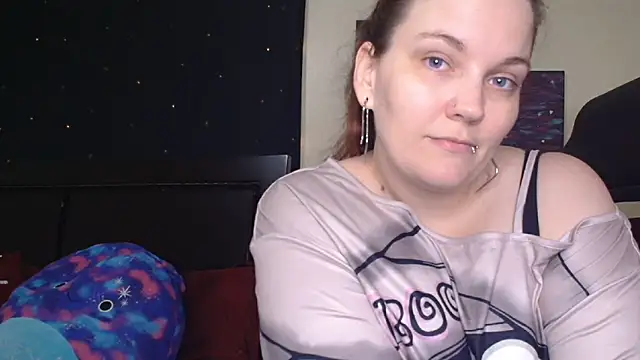 ToxicLilly online show from October 18, 2025, 8:27 am