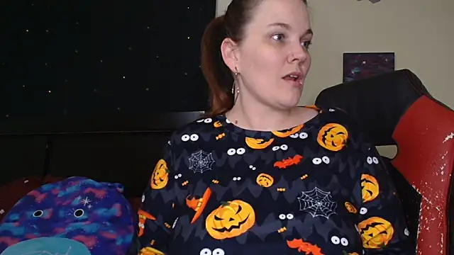 ToxicLilly online show from October 26, 2025, 8:26 am