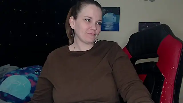 Snapshot of ToxicLilly chatting on February 9, 2025, 8:21 am ToxicLilly online show from February 9, 2025, 8:21 am