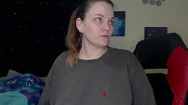 Snapshot of ToxicLilly chatting on March 10, 2025, 10:07 am ToxicLilly online show from March 10, 2025, 10:07 am
