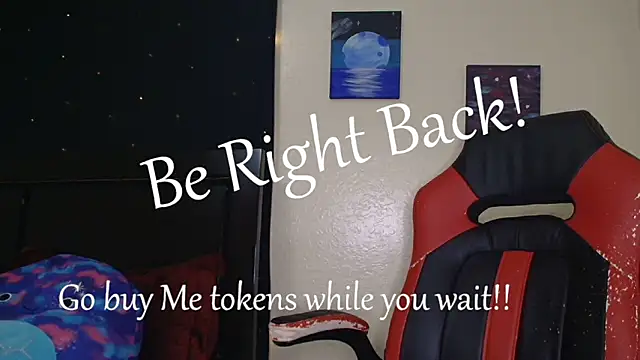 ToxicLilly online show from November 4, 2025, 7:23 am