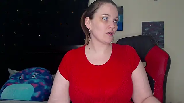 Snapshot of ToxicLilly chatting on December 15, 2024, 9:13 am ToxicLilly online show from December 15, 2024, 9:13 am