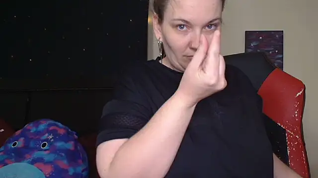 ToxicLilly online show from November 2, 2025, 10:20 am