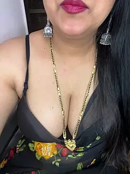 Zoya Varma004 online show from March 5, 2026, 9:17 am