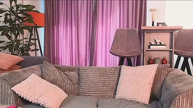 MayaCroft online show from March 12, 2025, 7:24 am