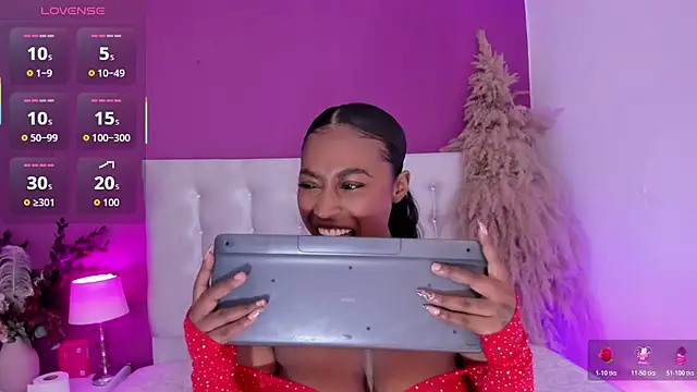 Snapshot of Brunna-Brownn chatting on July 6, 2026, 11:50 am Brunna-Brownn online show from July 6, 2026, 11:50 am