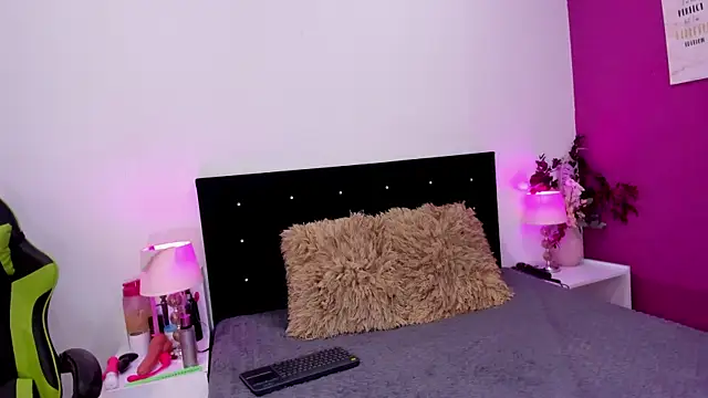 Brunna-Brownn online show from December 1, 2025, 11:55 am