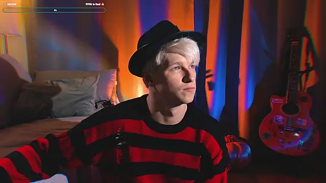 Breston Sweet online show from November 2, 2025, 1:32 am