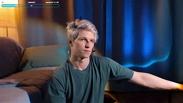 Breston Sweet online show from December 2, 2025, 2:34 am