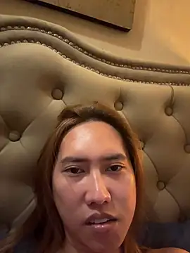 Snapshot of BombshellPH chatting on June 3, 2026, 10:27 am BombshellPH online show from June 3, 2026, 10:27 am