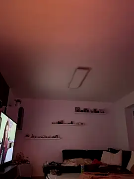 Snapshot of newMichelle chatting on December 5, 2024, 7:33 pm newMichelle online show from December 5, 2024, 7:33 pm