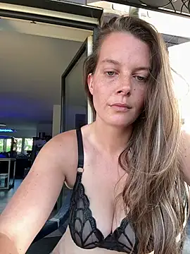Snapshot of newMichelle chatting on July 2, 2026, 5:57 am newMichelle online show from July 2, 2026, 5:57 am