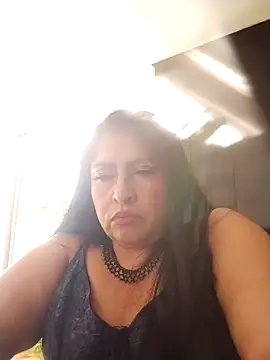 Keyla01  online show from October 16, 2025, 6:05 pm