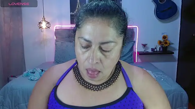 Snapshot of Keyla01_ chatting on April 18, 2026, 12:40 pm Keyla01 online show from April 18, 2026, 12:40 pm