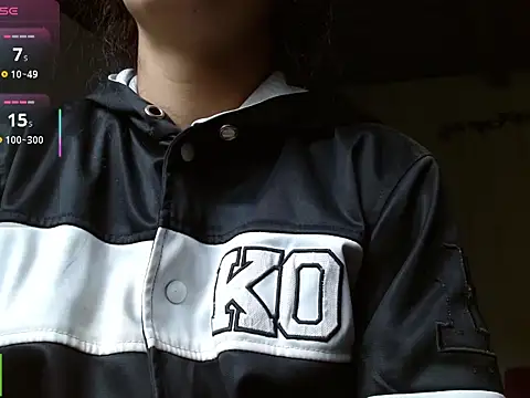 Snapshot of Olivia_Bright chatting on February 10, 2026, 4:17 pm Olivia Bright online show from February 10, 2026, 4:17 pm