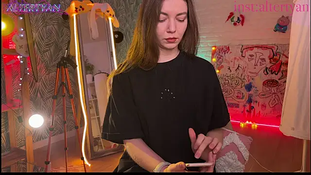 Snapshot of altertyan chatting on April 9, 2026, 7:53 pm altertyan online show from April 9, 2026, 7:53 pm