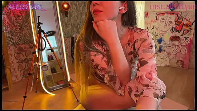 Snapshot of altertyan chatting on March 5, 2026, 8:05 pm altertyan online show from March 5, 2026, 8:05 pm