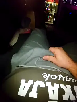 Snapshot of anonymus9006 chatting on December 28, 2024, 5:14 pm anonymus9006 online show from December 28, 2024, 5:14 pm