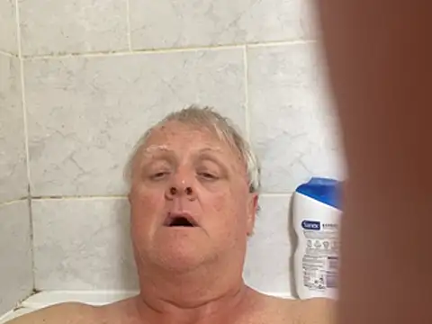 Snapshot of bigbadjon69 chatting on May 25, 2026, 1:10 pm bigbadjon69 online show from May 25, 2026, 1:10 pm