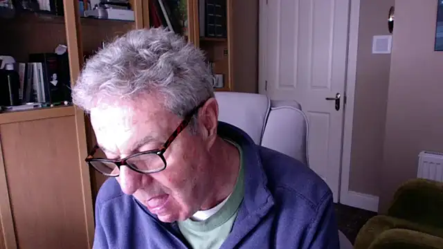 Snapshot of Oldpistolpete chatting on March 1, 2026, 3:01 pm Oldpistolpete online show from March 1, 2026, 3:01 pm