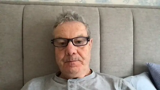 Snapshot of Oldpistolpete chatting on February 9, 2026, 9:29 am Oldpistolpete online show from February 9, 2026, 9:29 am