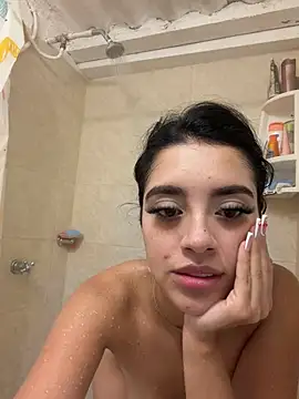 Victoria adaams online show from March 3, 2026, 11:39 am