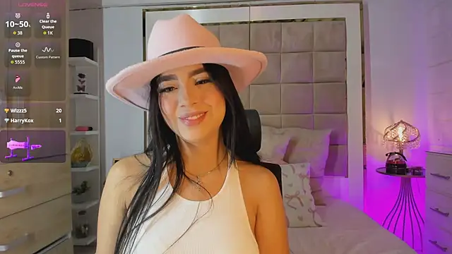 Victoria adaams online show from October 11, 2025, 10:16 am