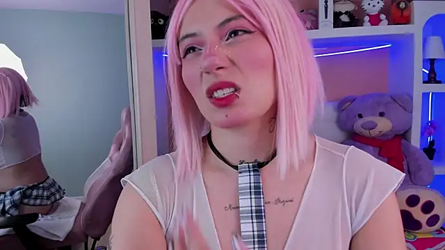 Snapshot of miss_sharlotte18 chatting on April 14, 2026, 11:04 am miss sharlotte18 online show from April 14, 2026, 11:04 am