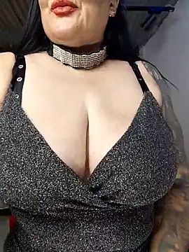kittyhotass1 online show from September 9, 2025, 4:44 am
