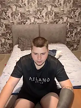 Snapshot of Volshebnik130_ chatting on October 29, 2025, 10:52 pm Volshebnik130  online show from October 29, 2025, 10:52 pm