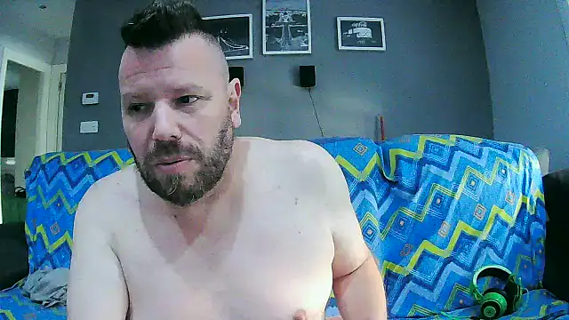 Snapshot of txan9876 chatting on October 16, 2025, 2:36 pm txan9876 online show from October 16, 2025, 2:36 pm