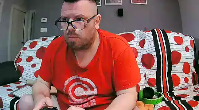 Snapshot of txan9876 chatting on February 2, 2025, 1:52 pm txan9876 online show from February 2, 2025, 1:52 pm