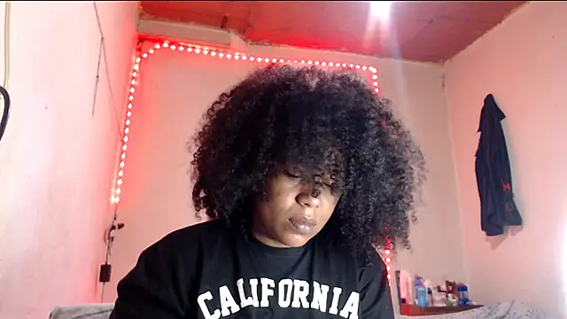 Snapshot of cherry_cleou chatting on April 14, 2026, 11:26 am cherry cleou online show from April 14, 2026, 11:26 am