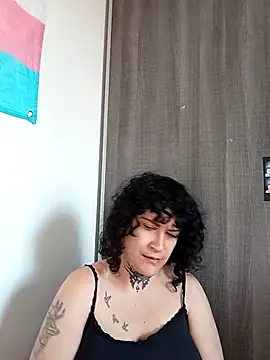 callmelouve online show from November 13, 2025, 1:15 pm